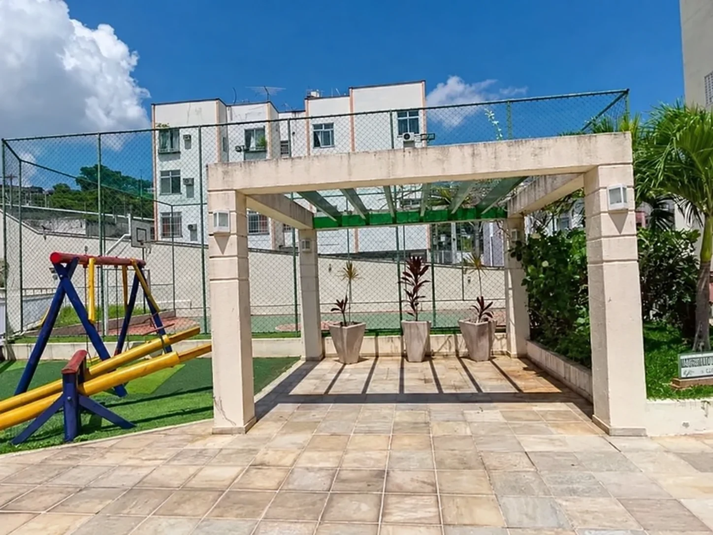 Playground e área de convivência do condomínio